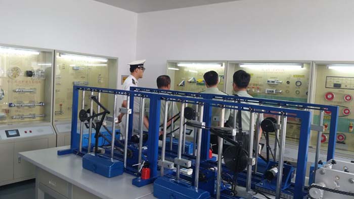 海軍工程大學(xué)實驗室設(shè)備驗收