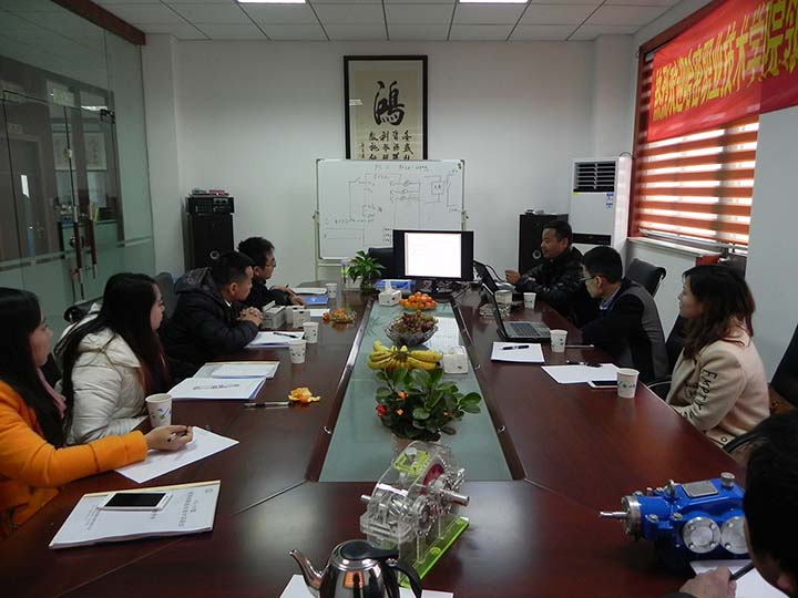 哈密職業(yè)學(xué)院來我公司參觀